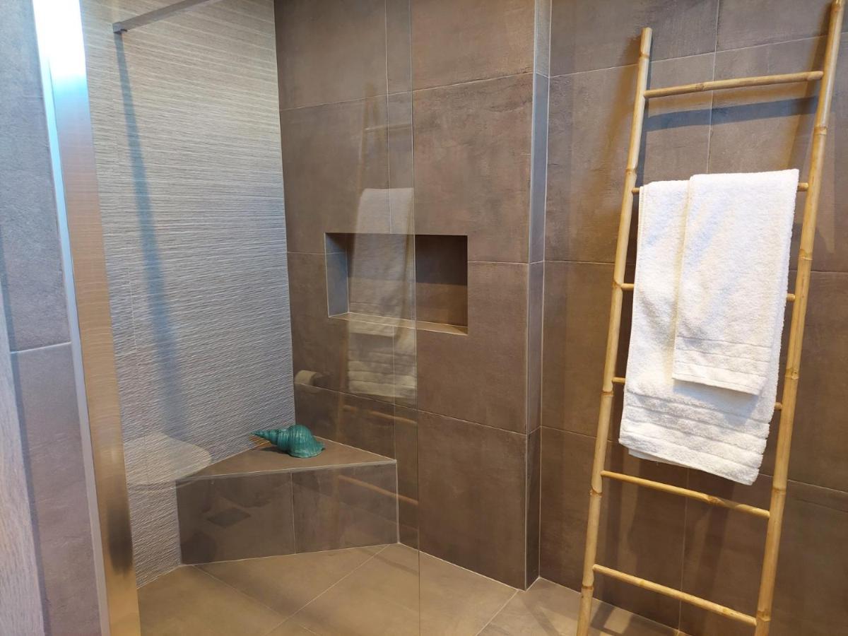 New Minimal Apartment,10' From Athens Airport Spáta Dış mekan fotoğraf