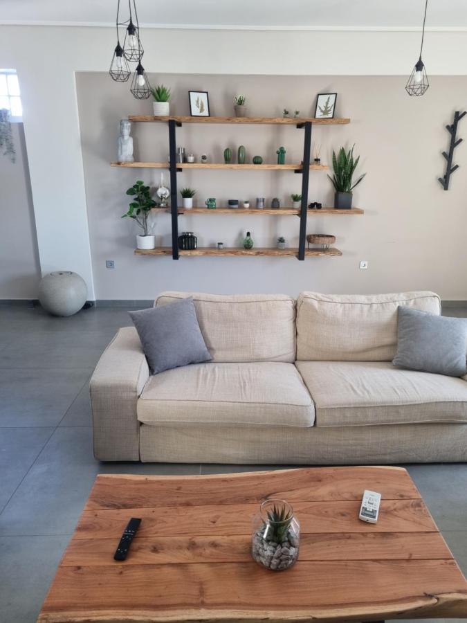 New Minimal Apartment,10' From Athens Airport Spáta Dış mekan fotoğraf