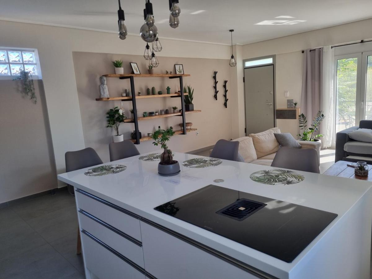 New Minimal Apartment,10' From Athens Airport Spáta Dış mekan fotoğraf