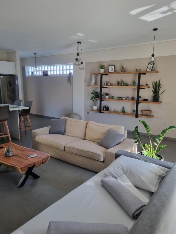 New Minimal Apartment,10' From Athens Airport Spáta Dış mekan fotoğraf